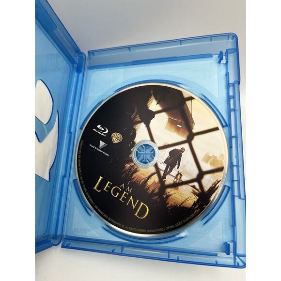 I Am Legend (Blu-ray, 2007) - Picture 3 of 4